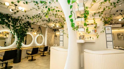 TAJ Hair Studio