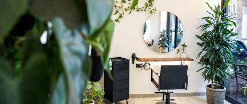 Studio - Photo 1